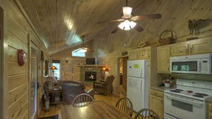 Unclassified image, 5 of 26, button - Sugar Creek Retreat (Blue Ridge)