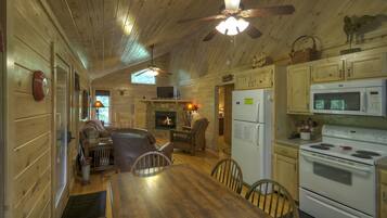 Cabin, Multiple Beds, Non Smoking | In-room dining