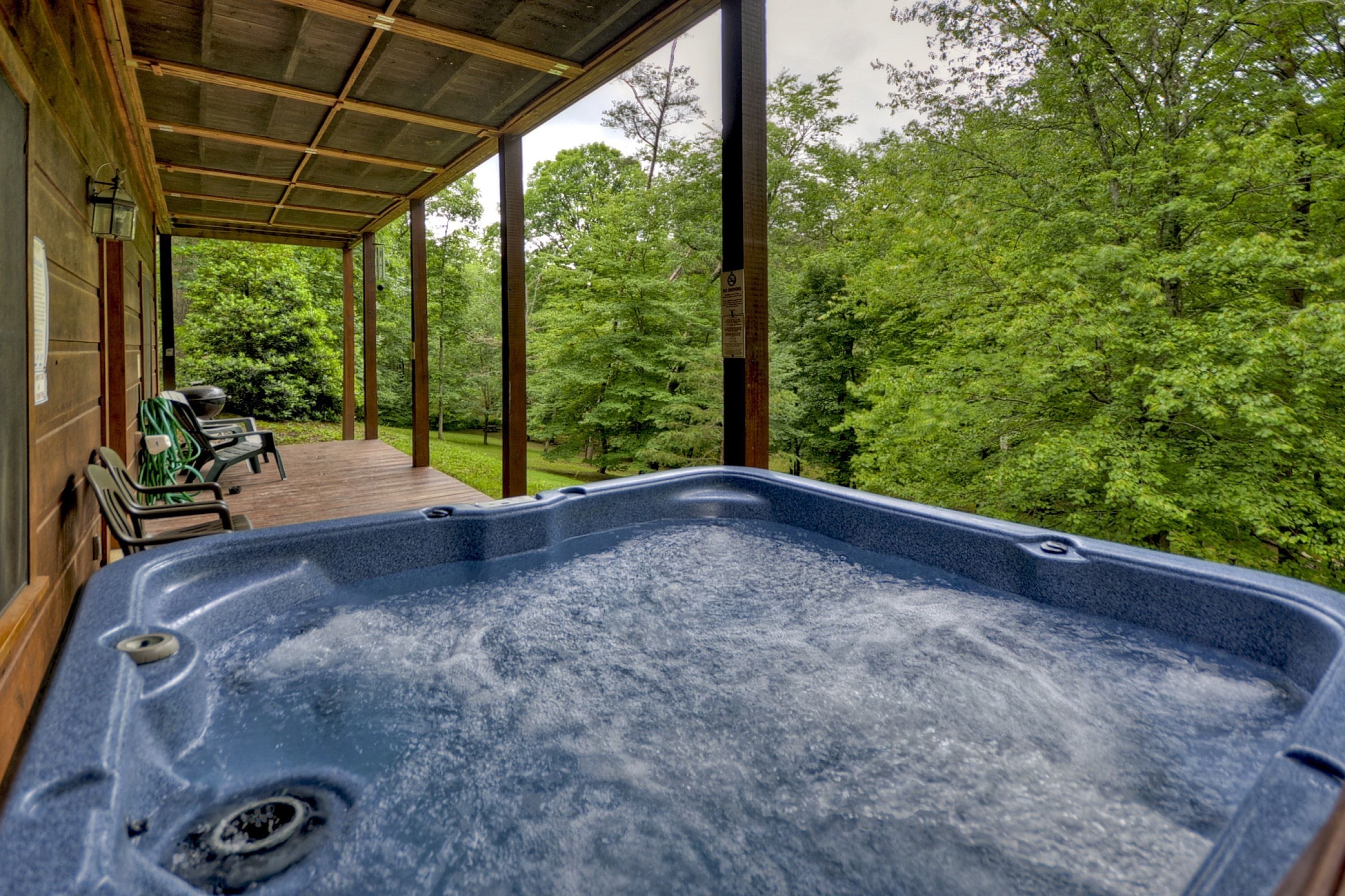 Private spa tub
