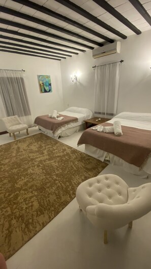 Comfort Suite, 2 Bedrooms, Garden View | Blackout drapes, iron/ironing board, bed sheets - Hotel Chacra Bereshit (Manatiales)