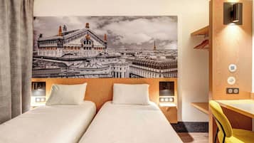 Standard Twin Room, Non Smoking | Desk, free WiFi, bed sheets