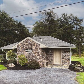 Cottage, Non Smoking