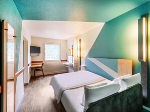 Bureau, rideaux occultants, chambres insonorisées, Wi-Fi gratuit