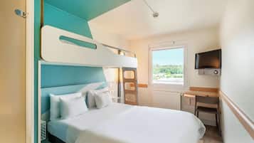 Double Room | Desk, blackout drapes, soundproofing, free WiFi