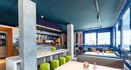 B&B HOTEL Freiburg-West