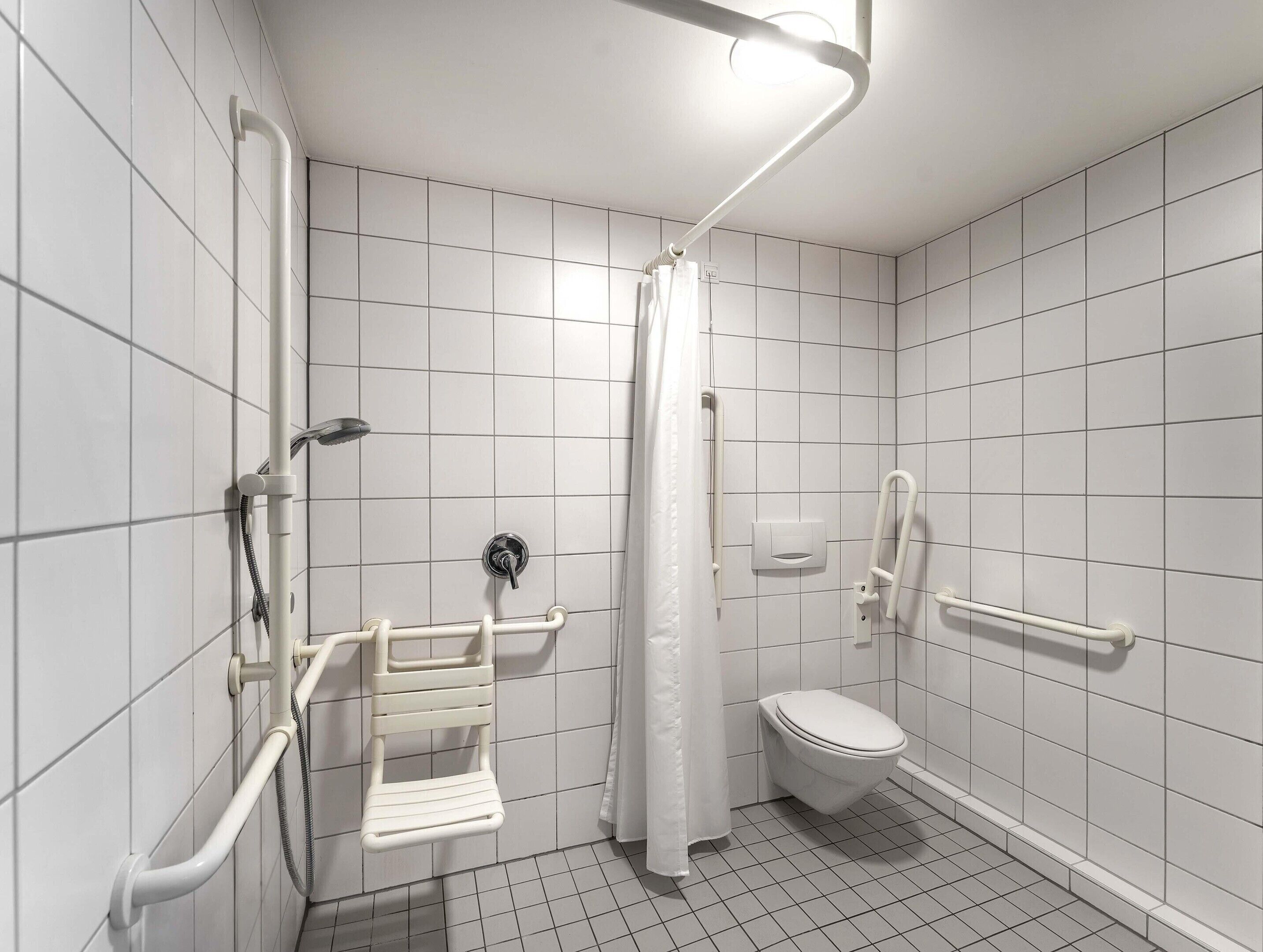 Shower, towels, soap, shampoo