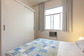 Economy Apartment, 1 Double Bed with Sofa bed, Non Smoking, Courtyard View | 1 bedroom, iron/ironing board, free WiFi, bed sheets - MZapartments Ministro V (Rio de Janeiro)