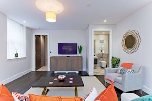 Economy Apartment | Living room - Luxury Pink Mews Holborn (London)
