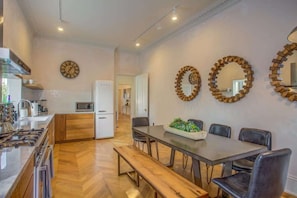 Fridge, microwave, oven, stovetop - Precious & Charming Home in the Heart of San Jose (San Jose)