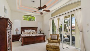 Room - Waterfront 4BR, 4BA Marco Island home with heated pool and Wi-Fi. (Marco Island)