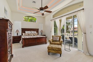 4 bedrooms, iron/ironing board, WiFi, bed sheets - Waterfront 4BR, 4BA Marco Island home with heated pool and Wi-Fi. (Marco Island)