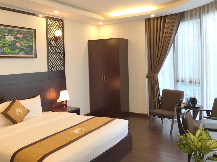1 bedroom, Egyptian cotton sheets, premium bedding, pillowtop beds