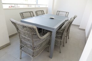 Outdoor dining - Two bedroom apartment A.6. (Jezera)