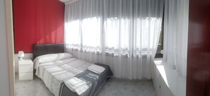 1 bedroom, in-room safe, iron/ironing board, bed sheets - GEMELOS 12(2 BEDROOMS) (Benidorm)