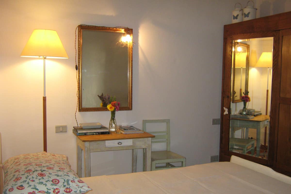 Individually furnished, free cots/infant beds, free WiFi, bed sheets