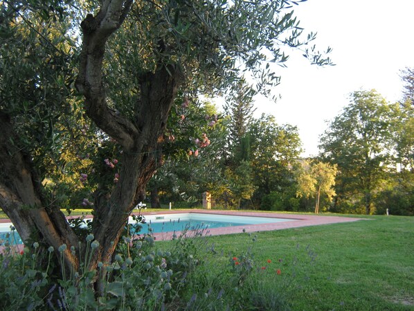 Piscina stagionale all'aperto