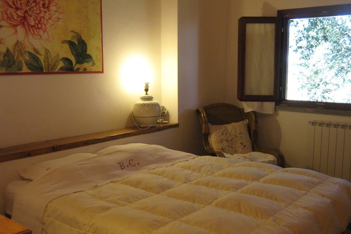 Individually furnished, free cots/infant beds, free WiFi, bed sheets