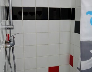 Chuveiro, secador de cabelo