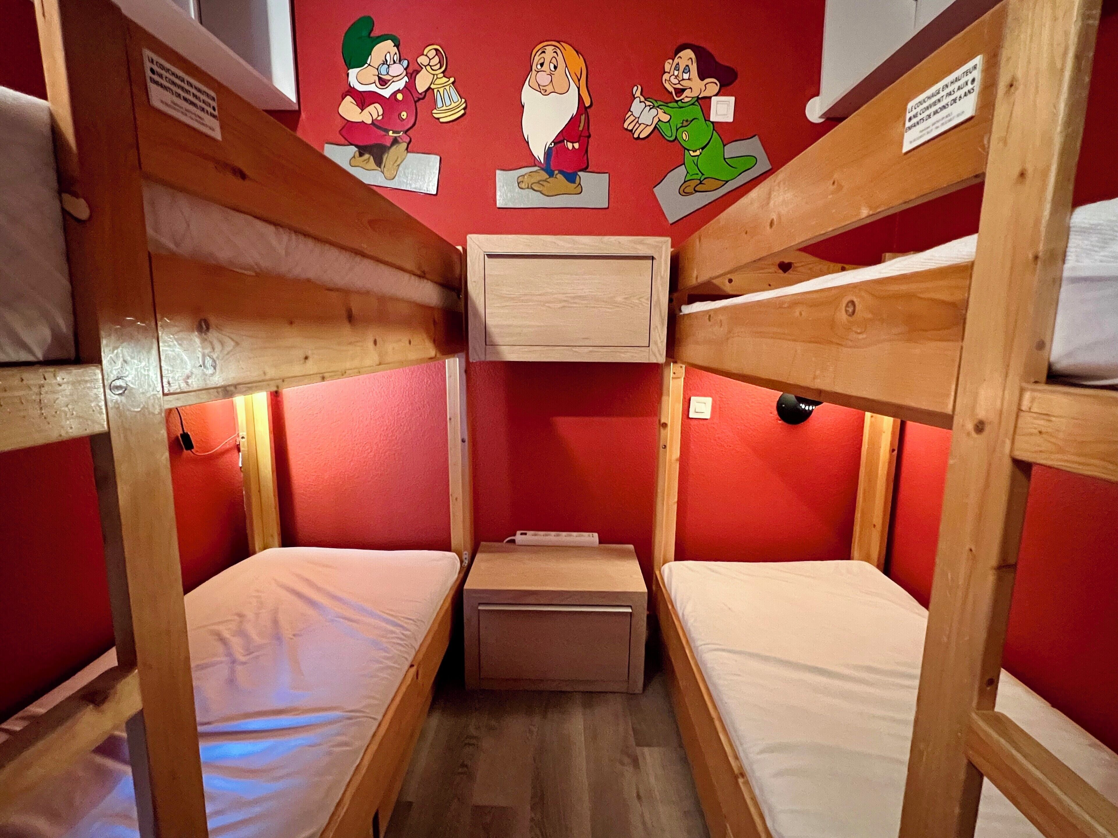 4 habitaciones, cuna de viaje y wifi 