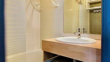 Bathtub, hair dryer