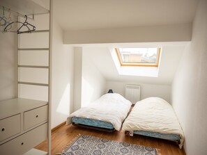 3 chambres, lit parapluie, Wi-Fi gratuit, draps fournis