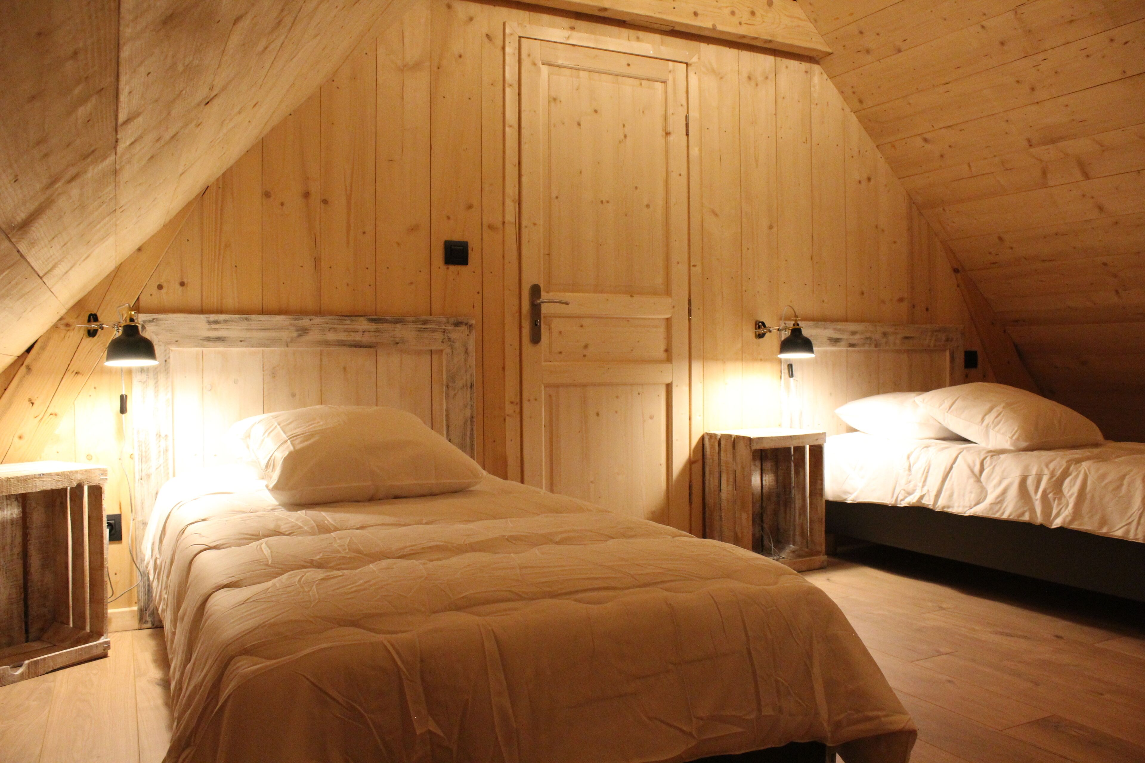 3 chambres, fer et planche à repasser, lit parapluie, Wi-Fi gratuit