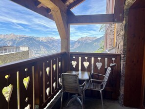 Outdoor dining - Risoul - Apart 100 - Pool/Sauna - WIFI - Fully equipped - Foot of slopes (Risoul)