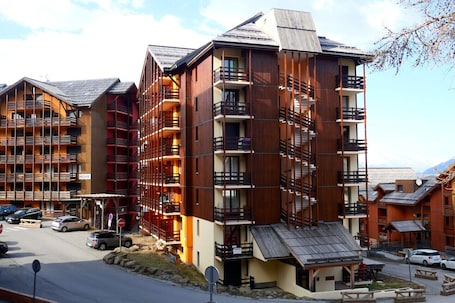 Exterior. Risoul - Studio 02 - Fully equipped - WIFI - 30m² - Foot of ski area