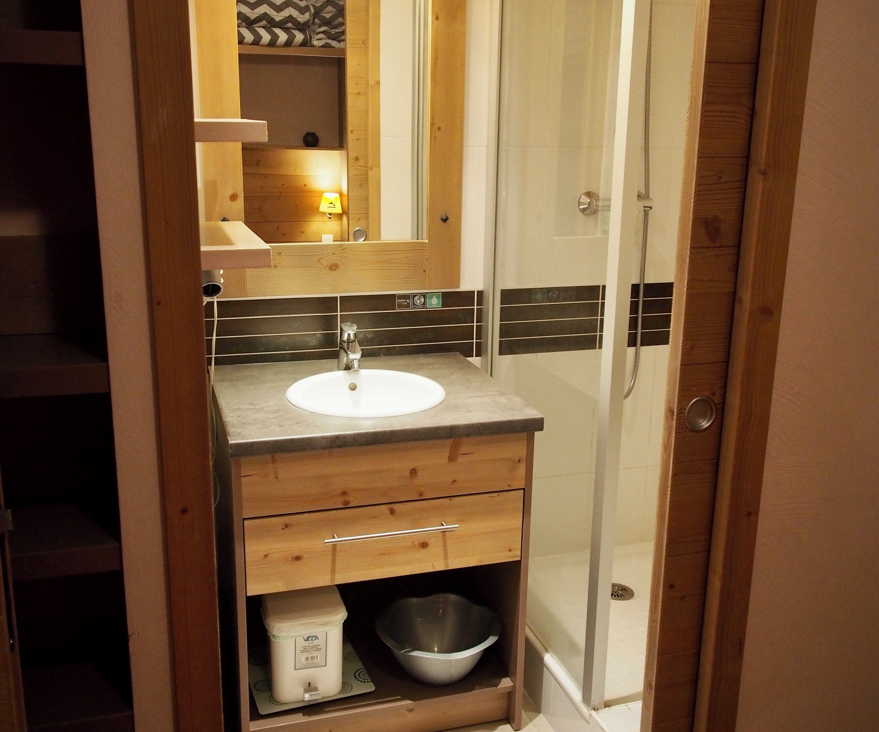 Badewanne, Haartrockner
