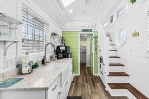 双人房 (Margarita Tiny) | 私人厨房 | 冰箱、微波炉、炉灶、茶具/咖啡用具