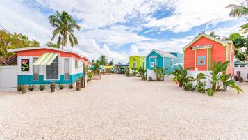 Pintu masuk properti