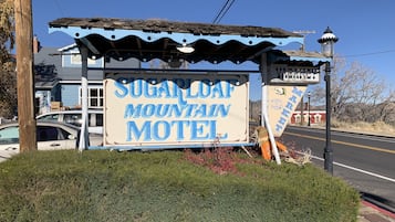 Fachada da propriedade