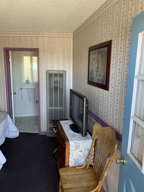 Basic Double Room, 2 Double Beds, Non Smoking