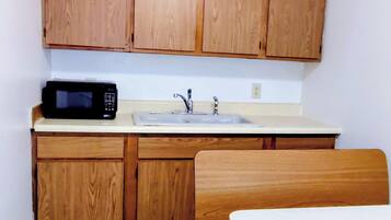 Executive Double Room, 2 Double Beds, Non Smoking | Private kitchen