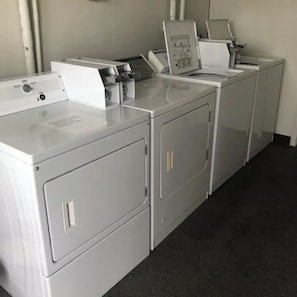 Laundry room - Neva Jean Motel (Marshfield)