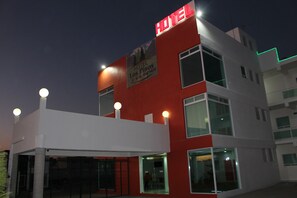 Building design - Hotel Los Pinos Express (Nopalucan)