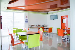 Coffee shop - Hotel Los Pinos Express (Nopalucan)