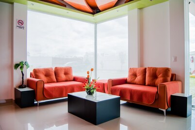 Hotel Los Pinos Express