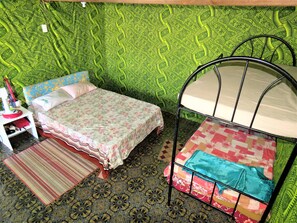 Family Room, Shared Bathroom | Blackout curtains, rollaway beds, free WiFi, bed sheets