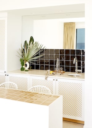 Minibar