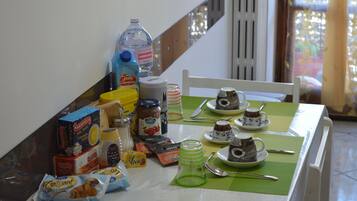 Free daily local cuisine breakfast