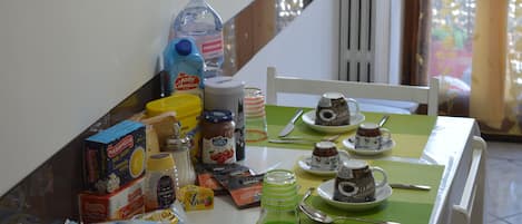Petit déjeuner composé de spécialités régionales compris tous les jours