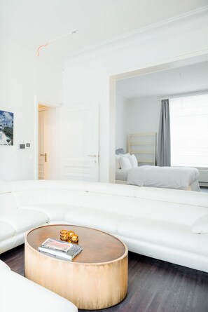 Egyptian cotton sheets, premium bedding, down duvets