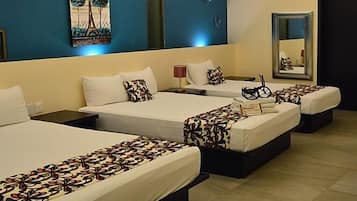 Decoración personalizada, muebles diferentes y cortinas blackout