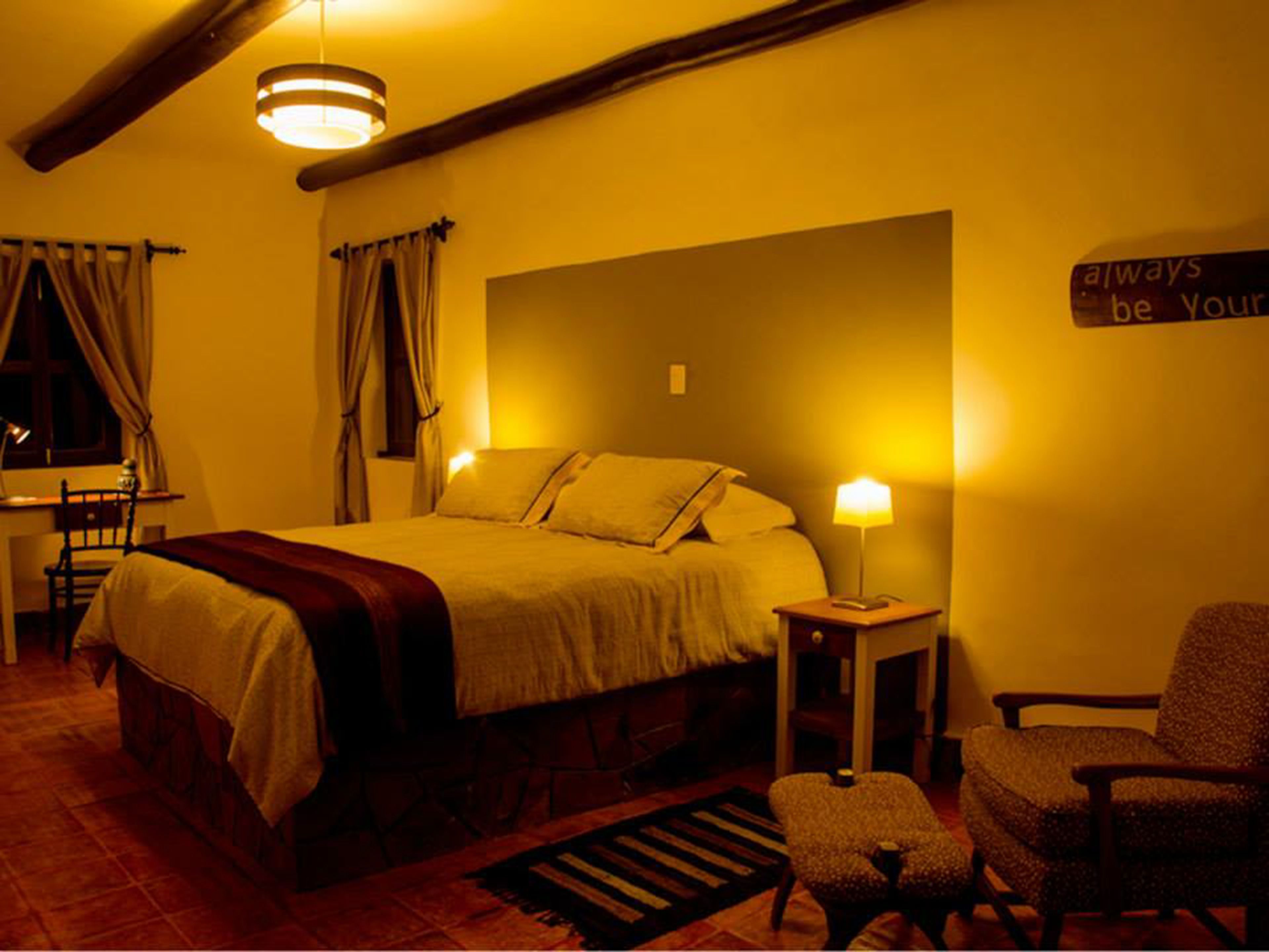 Double Room, 1 Queen Bed, Non Smoking, Private Bathroom | Individually decorated, desk, laptop workspace, soundproofing