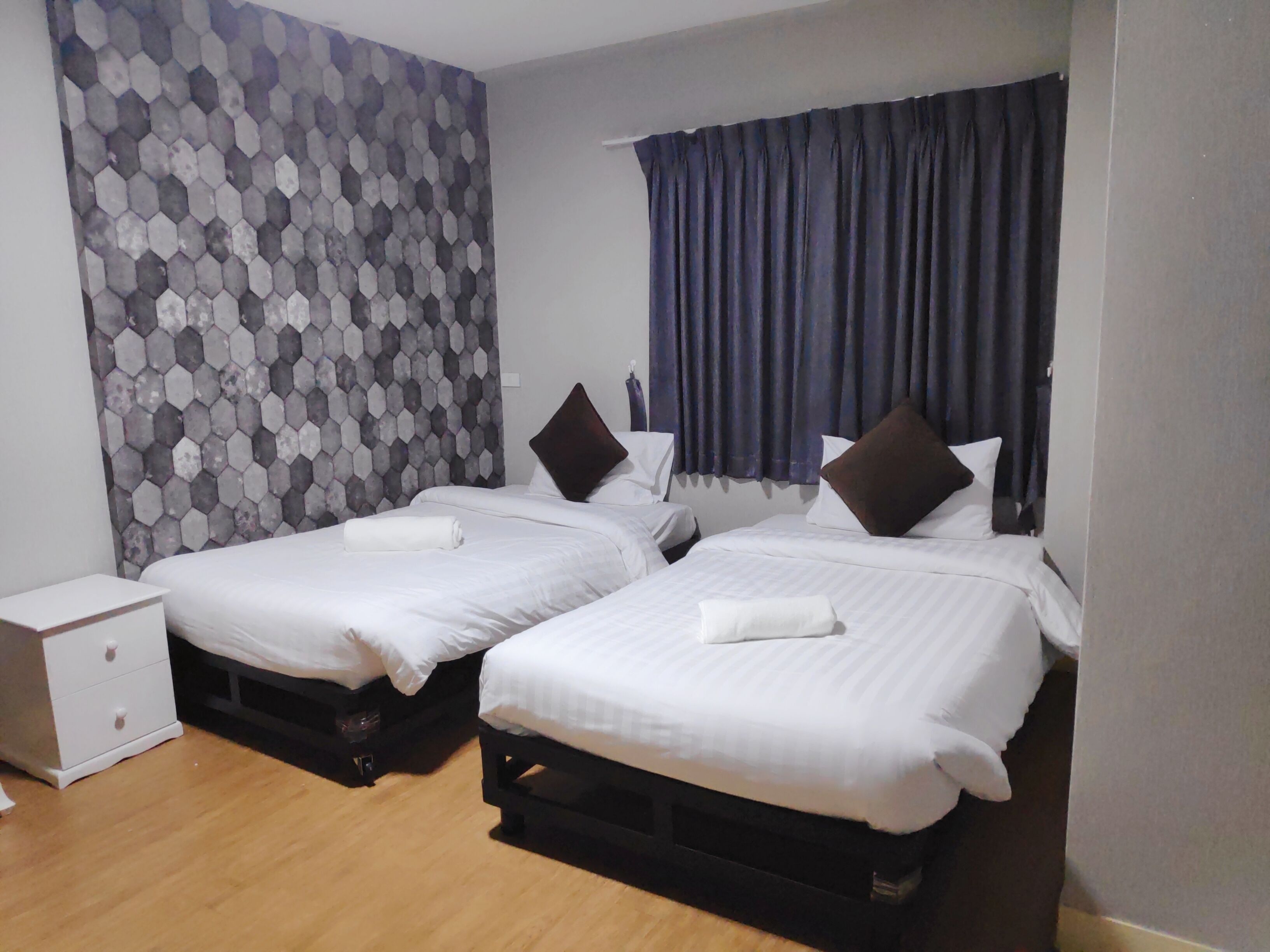 Desk, free WiFi, bed sheets