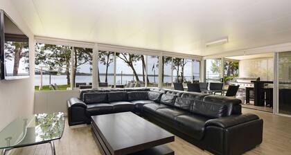 BORD DE L'EAU PARADIS DU POINT DE SAINT-GEORGES BASIN-ISLAND-