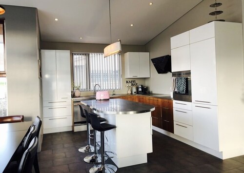 Tilava 250 neliön perheen talo!