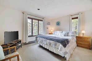 5 bedrooms, iron/ironing board, travel crib, free WiFi