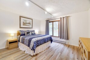 5 bedrooms, iron/ironing board, travel cot, free WiFi